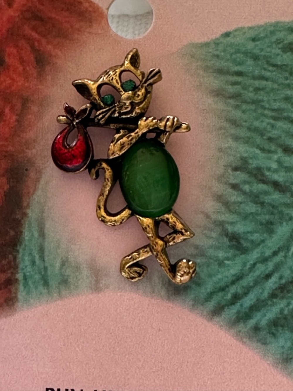 Run-Away Cat Enamel Pin‎ – Thoughtful Little Angels USA – Cute Brooch
